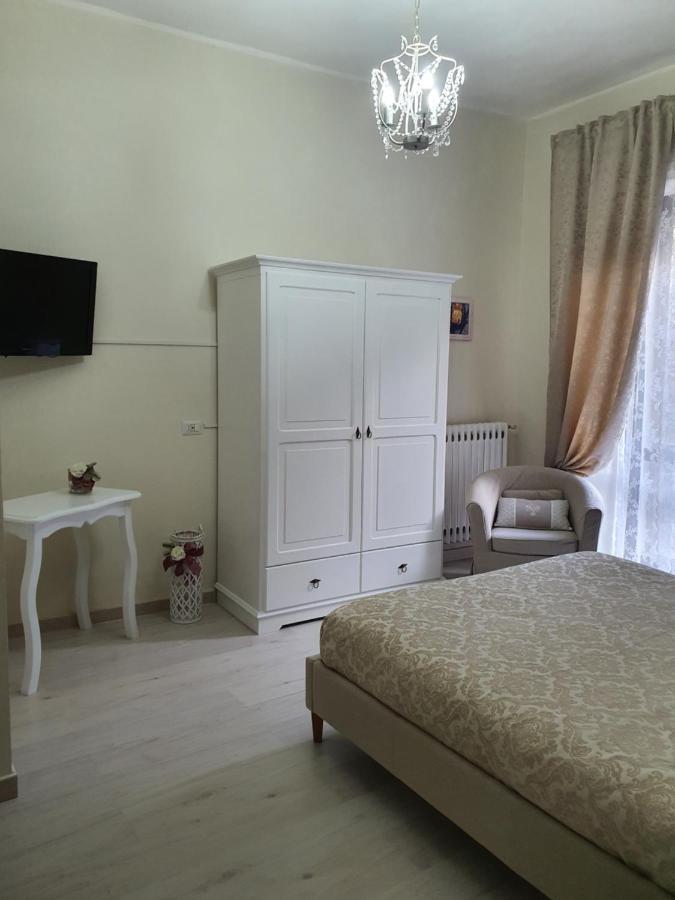 Bed and Breakfast Le Finestre Sulla Piazza Boiano Экстерьер фото